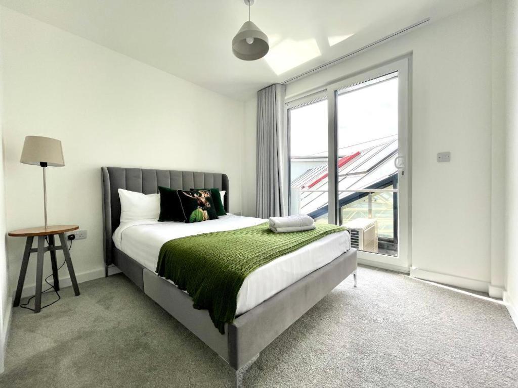 Bayard Plaza Penthouse Apartments Peterborough Bagian luar foto