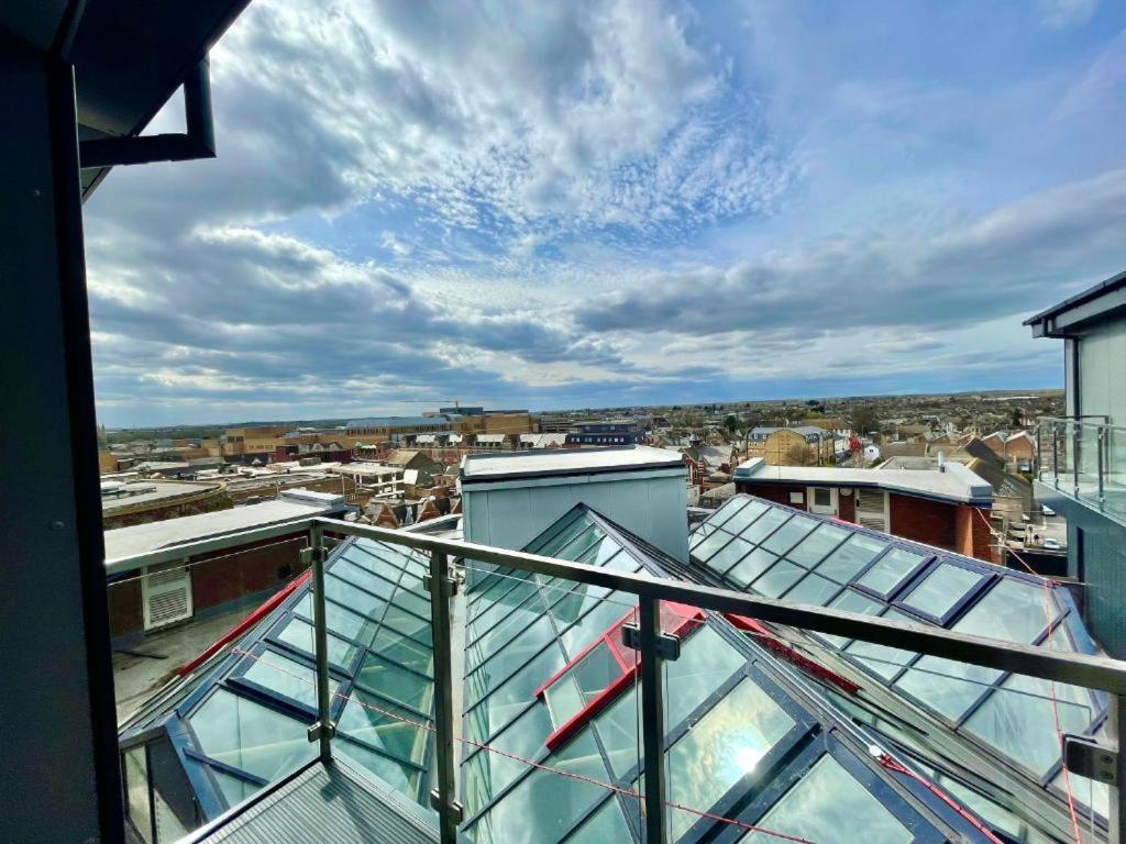 Bayard Plaza Penthouse Apartments Peterborough Bagian luar foto