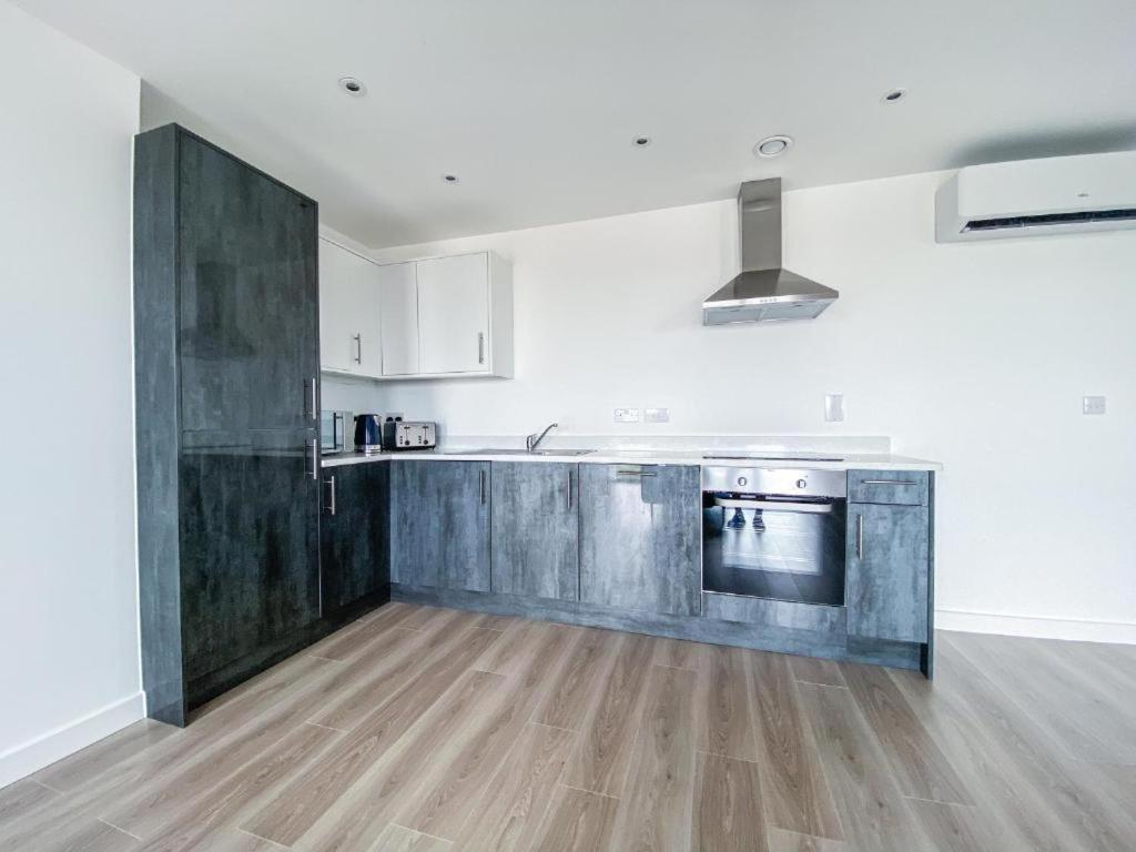 Bayard Plaza Penthouse Apartments Peterborough Bagian luar foto