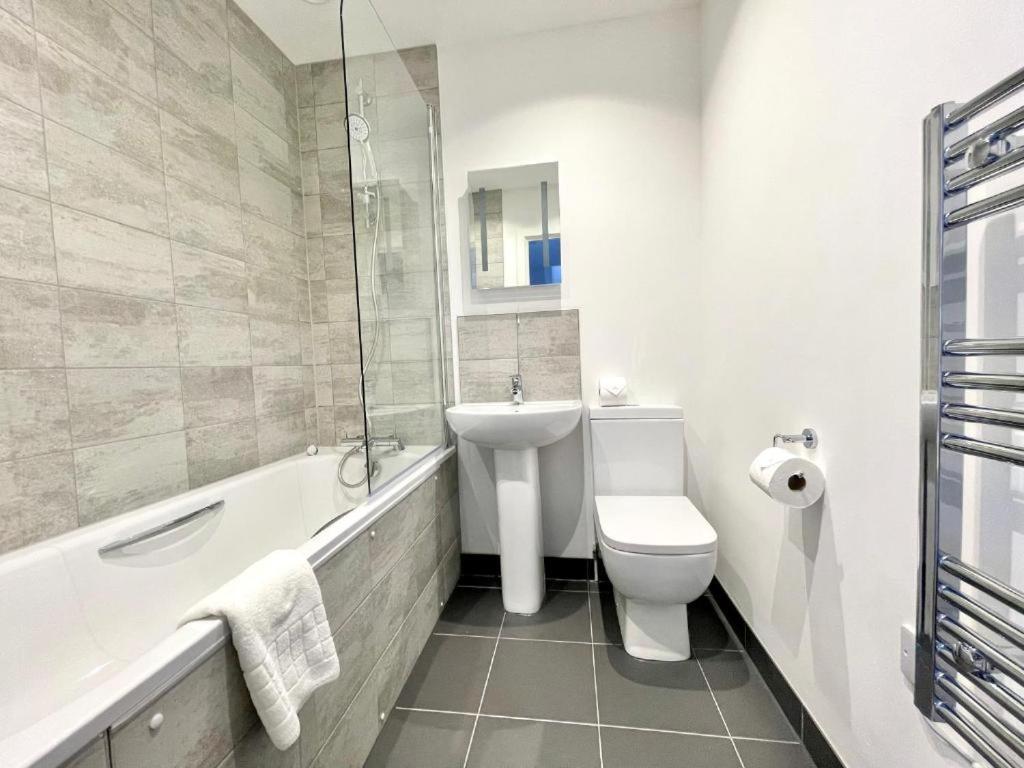 Bayard Plaza Penthouse Apartments Peterborough Bagian luar foto