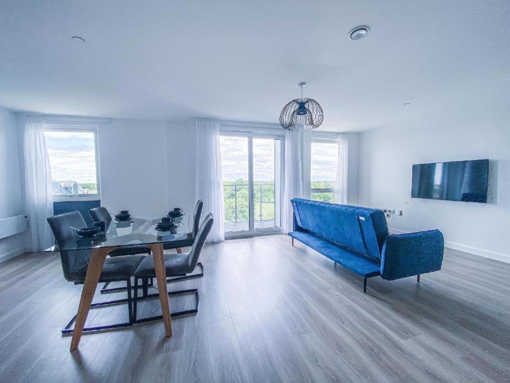 Bayard Plaza Penthouse Apartments Peterborough Bagian luar foto